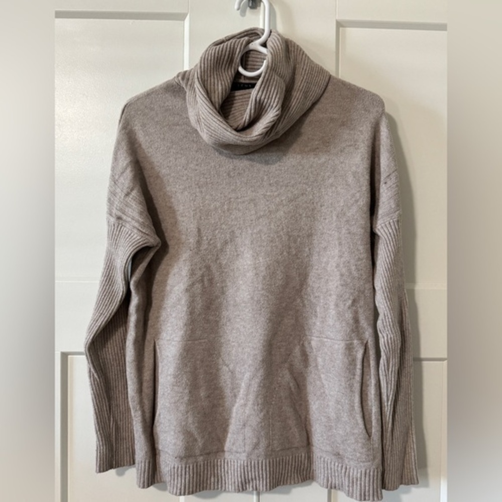 Cyrus Oatmeal Scoop Neck Turtleneck